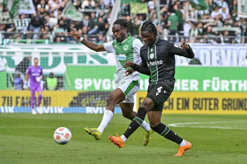 #Fussball, #Bundesliga, #DFL, #Liga2, #GreutherFürth, #sgf, #SportparkRonhof, #Kleeblatt, #HofmannPersonal, #BruderSpielwaren, #FrankenBrunnen, #GrünerBier, #RosicImmobilien, #simbadickiegroup, #Swietelsky, #WildPanda, #Fürth, #ball, #stadion, #zuschauer, #fans, #tor, #vielfaltgewinnt, #keinfanohnejob,