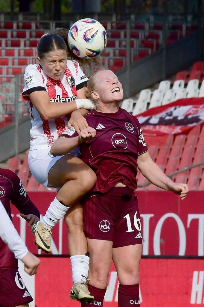 #Fußball, #Liga1, #Bundesliga, #DFL, #DFB, #googlepixel, #frauenbundesliga, #Nürnberg, #1fcn, #fcn, #damen, #frauen, #Stadion, #MaxMorlockStadion, #Ball, #Sport, #Fans, #Jubel, #Torjubel, #Fahnen, #Fanblock, #Faszination, #Action, #Zweikampf, #Schiedsrichter, #Linienrichter, #SparkasseNürnberg, #NErgie, #Zuschauer, #fussball,