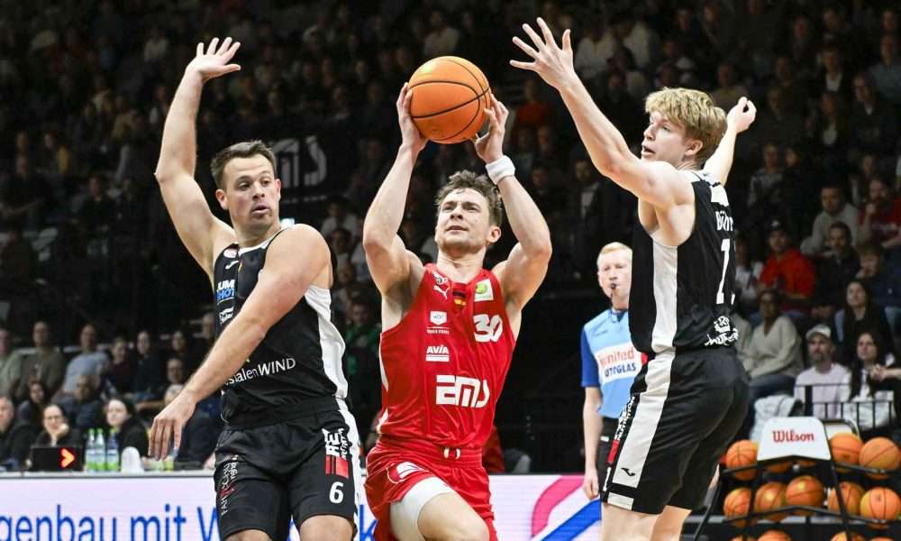 #bbl, #basketball, #proa, #nuernbergfalcons, #nuernberg, #falcons, #nbc, #kiametropolarena, #sparkassenuernberg, #nergie, #wbgnuernberg, #hofmannpersonal, #barmerliga, #nuebasketball, #vielfaltgewinnt, #keinfanohnejob, #norisblockers,