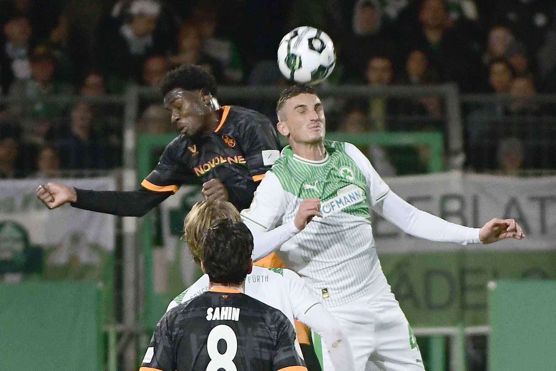 Fussball, #Bundesliga, #DFL, #Liga2, #GreutherFürth, #sgf, #SportparkRonhof, #Kleeblatt, #HofmannPersonal, #BruderSpielwaren, #FrankenBrunnen, #GrünerBier, #RosicImmobilien, #simbadickiegroup, #Swietelsky, #WildPanda, #Fürth, #ball, #stadion, #zuschauer, #fans, #tor, #vielfaltgewinnt, #keinfanohnejob,