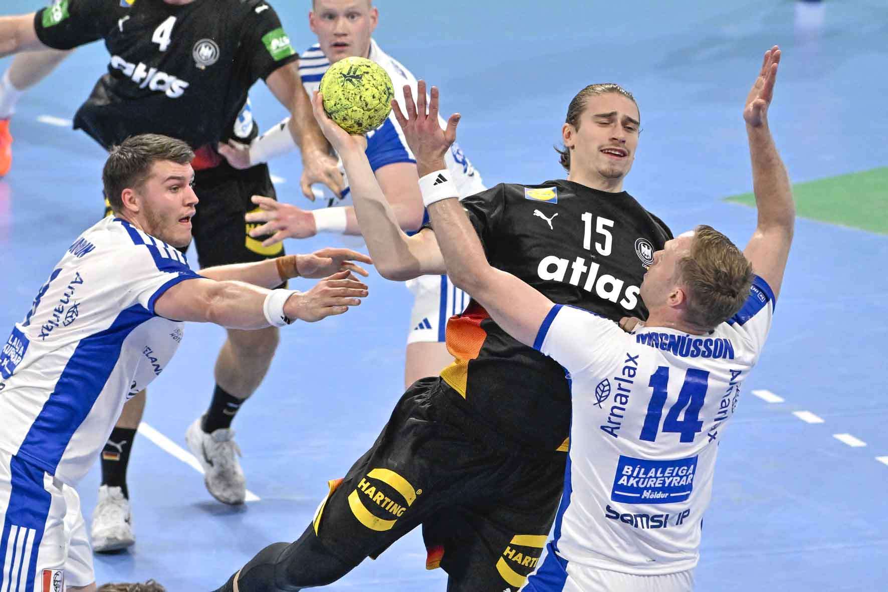 #DHB, #Nationalmannschaft, #Länderspiel, #Handballbundesliga, #HCErlangen, #Handball, #HBL, #Nuremberg, #Erlangen, #ArenaNürnberg, #heitec, #Fackelmann, #Aichinger, #BarthHaas, #Bodin, #MaxBögl, #Bionorica, #Hemmersbach, #hlstudios, #HofmannPersonal, #LauerEuromovers, #Mauss, #pensionsolution, #Schultheiß, #SontowskiPartner, #Tucher, #Wild Panda, #hce, #ball, #tor, #zuschauer, #fans, #vielfaltgewinnt, #keinfanohnejob,