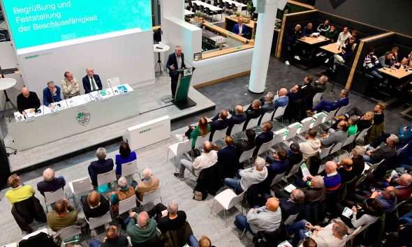 #Fussball, #Bundesliga, #DFL, #Liga2, #GreutherFürth, #sgf, #SportparkRonhof, #Kleeblatt, #HofmannPersonal, #BruderSpielwaren, #FrankenBrunnen, #GrünerBier, #RosicImmobilien, #simbadickiegroup, #Swietelsky, #WildPanda, #Fürth, #ball, #stadion, #zuschauer, #fans, #tor, #vielfaltgewinnt, #keinfanohnejob,