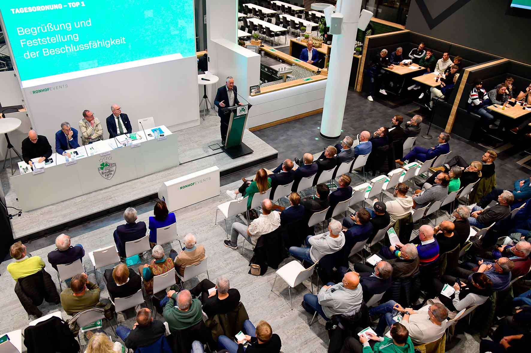 #Fussball, #Bundesliga, #DFL, #Liga2, #GreutherFürth, #sgf, #SportparkRonhof, #Kleeblatt, #HofmannPersonal, #BruderSpielwaren, #FrankenBrunnen, #GrünerBier, #RosicImmobilien, #simbadickiegroup, #Swietelsky, #WildPanda, #Fürth, #ball, #stadion, #zuschauer, #fans, #tor, #vielfaltgewinnt, #keinfanohnejob,