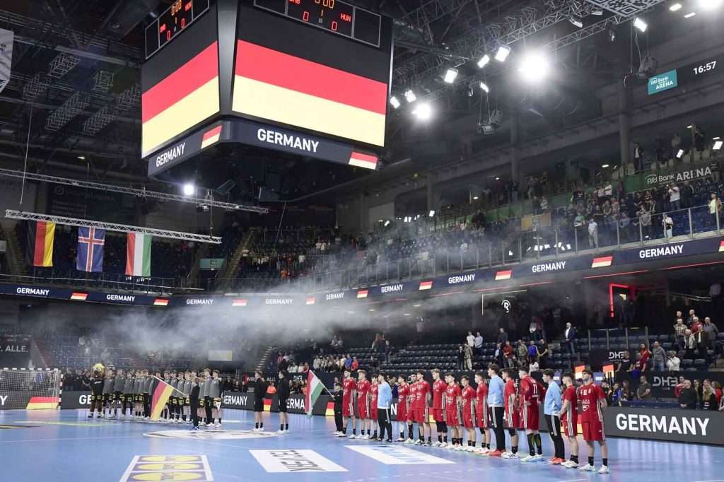 #DHB, #Nationalmannschaft, #Länderspiel, #Handballbundesliga, #HCErlangen, #Handball, #HBL, #Nuremberg, #Erlangen, #ArenaNürnberg, #heitec, #Fackelmann, #Aichinger, #BarthHaas, #Bodin, #MaxBögl, #Bionorica, #Hemmersbach, #hlstudios, #HofmannPersonal, #LauerEuromovers, #Mauss, #pensionsolution, #Schultheiß, #SontowskiPartner, #Tucher, #Wild Panda, #hce, #ball, #tor, #zuschauer, #fans, #vielfaltgewinnt, #keinfanohnejob,