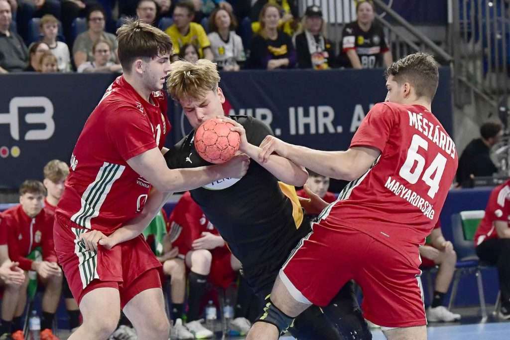 #DHB, #Nationalmannschaft, #Länderspiel, #Handballbundesliga, #HCErlangen, #Handball, #HBL, #Nuremberg, #Erlangen, #ArenaNürnberg, #heitec, #Fackelmann, #Aichinger, #BarthHaas, #Bodin, #MaxBögl, #Bionorica, #Hemmersbach, #hlstudios, #HofmannPersonal, #LauerEuromovers, #Mauss, #pensionsolution, #Schultheiß, #SontowskiPartner, #Tucher, #Wild Panda, #hce, #ball, #tor, #zuschauer, #fans, #vielfaltgewinnt, #keinfanohnejob,