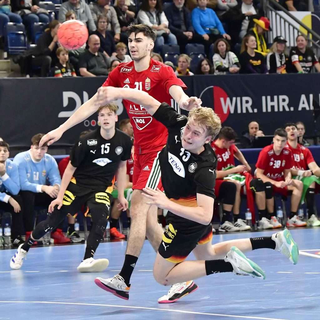 #DHB, #Nationalmannschaft, #Länderspiel, #Handballbundesliga, #HCErlangen, #Handball, #HBL, #Nuremberg, #Erlangen, #ArenaNürnberg, #heitec, #Fackelmann, #Aichinger, #BarthHaas, #Bodin, #MaxBögl, #Bionorica, #Hemmersbach, #hlstudios, #HofmannPersonal, #LauerEuromovers, #Mauss, #pensionsolution, #Schultheiß, #SontowskiPartner, #Tucher, #Wild Panda, #hce, #ball, #tor, #zuschauer, #fans, #vielfaltgewinnt, #keinfanohnejob,