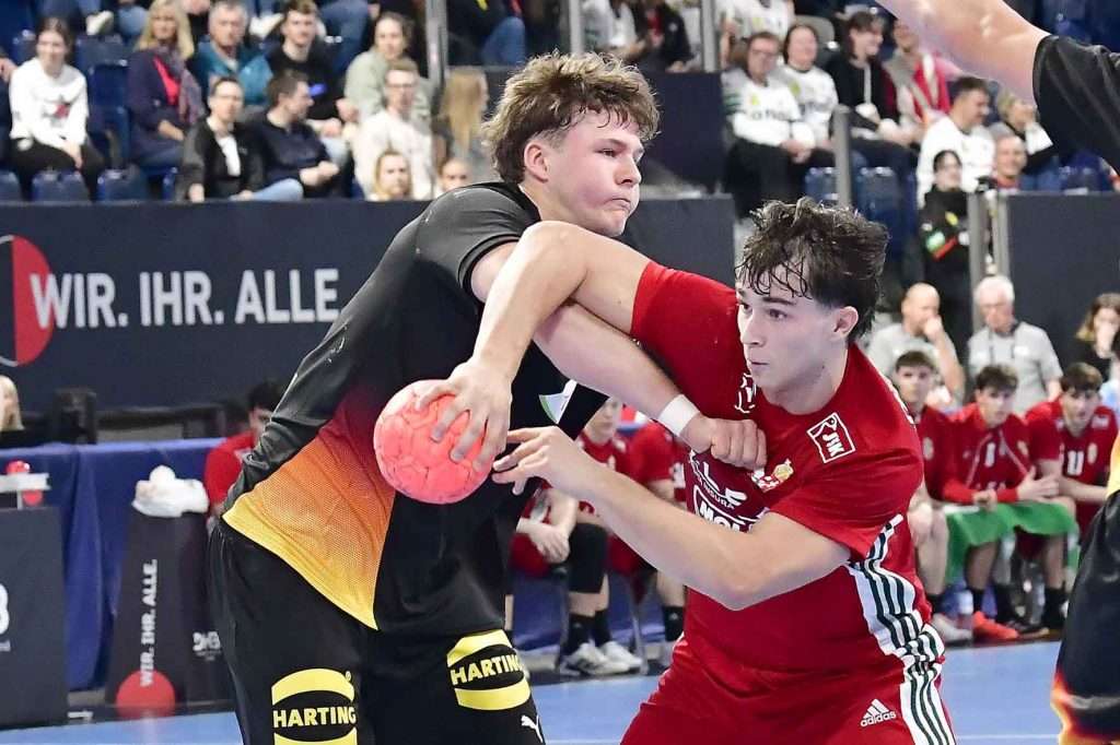 #DHB, #Nationalmannschaft, #Länderspiel, #Handballbundesliga, #HCErlangen, #Handball, #HBL, #Nuremberg, #Erlangen, #ArenaNürnberg, #heitec, #Fackelmann, #Aichinger, #BarthHaas, #Bodin, #MaxBögl, #Bionorica, #Hemmersbach, #hlstudios, #HofmannPersonal, #LauerEuromovers, #Mauss, #pensionsolution, #Schultheiß, #SontowskiPartner, #Tucher, #Wild Panda, #hce, #ball, #tor, #zuschauer, #fans, #vielfaltgewinnt, #keinfanohnejob,