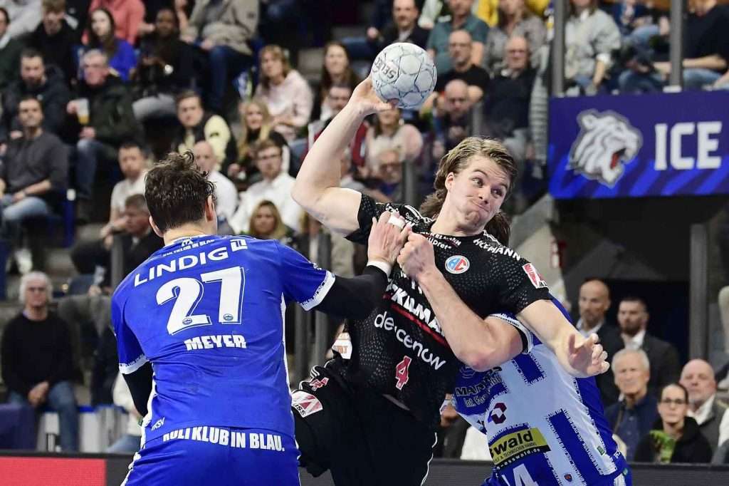 #Handballbundesliga, #HCErlangen, #Handball, #HBL, #Nuremberg, #Erlangen, #ArenaNürnbergerVersicherung, #heitec, #Fackelmann, #Aichinger, #BarthHaas, #Bodin, #MaxBögl, #Bionorica, #Hemmersbach, #hlstudios, #HofmannPersonal, #LauerEuromovers, #Mauss, #pensionsolution, #Schultheiß, #SontowskiPartner, #Tucher, #Wild Panda, #hce, #ball, #tor, #zuschauer, #fans, #vielfaltgewinnt, #keinfanohnejob,