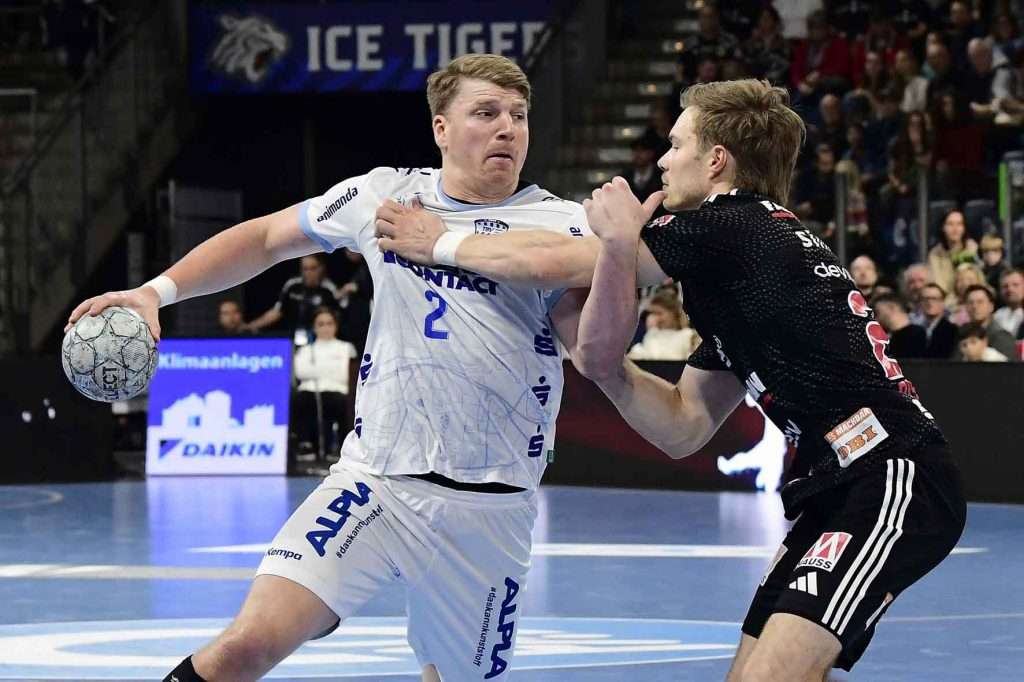 #Handballbundesliga, #HCErlangen, #Handball, #HBL, #Nuremberg, #Erlangen, #ArenaNürnberg, #heitec, #Fackelmann, #Aichinger, #BarthHaas, #Bodin, #MaxBögl, #Bionorica, #Hemmersbach, #hlstudios, #HofmannPersonal, #LauerEuromovers, #Mauss, #pensionsolution, #Schultheiß, #SontowskiPartner, #Tucher, #Wild Panda, #hce, #ball, #tor, #zuschauer, #fans, #vielfaltgewinnt, #keinfanohnejob,