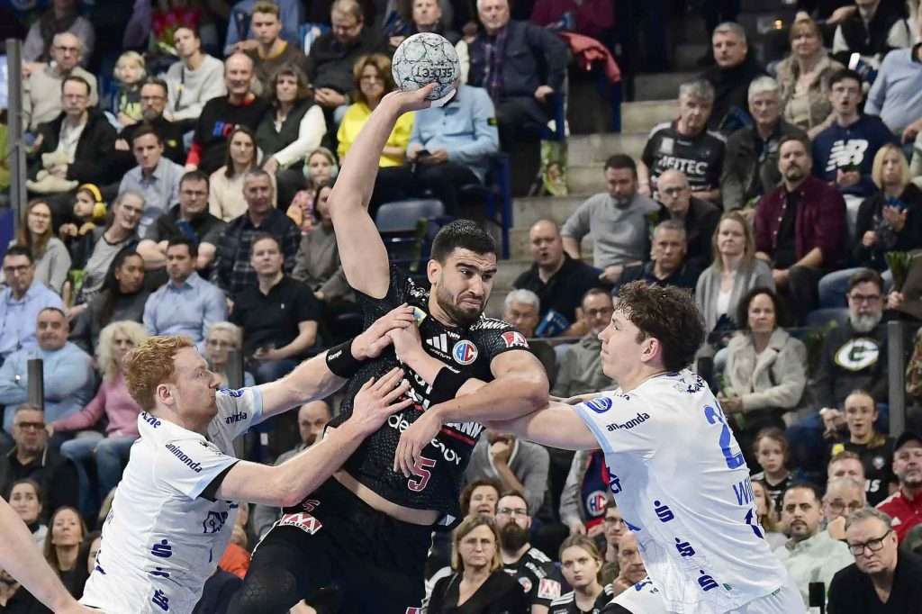 #Handballbundesliga, #HCErlangen, #Handball, #HBL, #Nuremberg, #Erlangen, #ArenaNürnberg, #heitec, #Fackelmann, #Aichinger, #BarthHaas, #Bodin, #MaxBögl, #Bionorica, #Hemmersbach, #hlstudios, #HofmannPersonal, #LauerEuromovers, #Mauss, #pensionsolution, #Schultheiß, #SontowskiPartner, #Tucher, #Wild Panda, #hce, #ball, #tor, #zuschauer, #fans, #vielfaltgewinnt, #keinfanohnejob,