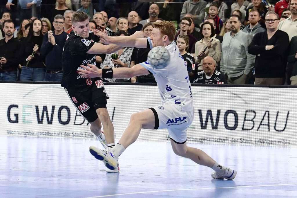#Handballbundesliga, #HCErlangen, #Handball, #HBL, #Nuremberg, #Erlangen, #ArenaNürnberg, #heitec, #Fackelmann, #Aichinger, #BarthHaas, #Bodin, #MaxBögl, #Bionorica, #Hemmersbach, #hlstudios, #HofmannPersonal, #LauerEuromovers, #Mauss, #pensionsolution, #Schultheiß, #SontowskiPartner, #Tucher, #Wild Panda, #hce, #ball, #tor, #zuschauer, #fans, #vielfaltgewinnt, #keinfanohnejob,
