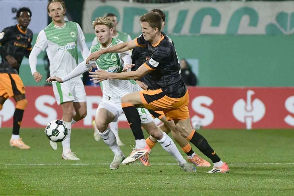 Fussball, #Bundesliga, #DFL, #Liga2, #GreutherFürth, #sgf, #SportparkRonhof, #Kleeblatt, #HofmannPersonal, #BruderSpielwaren, #FrankenBrunnen, #GrünerBier, #RosicImmobilien, #simbadickiegroup, #Swietelsky, #WildPanda, #Fürth, #ball, #stadion, #zuschauer, #fans, #tor, #vielfaltgewinnt, #keinfanohnejob,