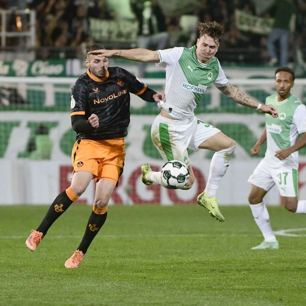 Fussball, #Bundesliga, #DFL, #Liga2, #GreutherFürth, #sgf, #SportparkRonhof, #Kleeblatt, #HofmannPersonal, #BruderSpielwaren, #FrankenBrunnen, #GrünerBier, #RosicImmobilien, #simbadickiegroup, #Swietelsky, #WildPanda, #Fürth, #ball, #stadion, #zuschauer, #fans, #tor, #vielfaltgewinnt, #keinfanohnejob,