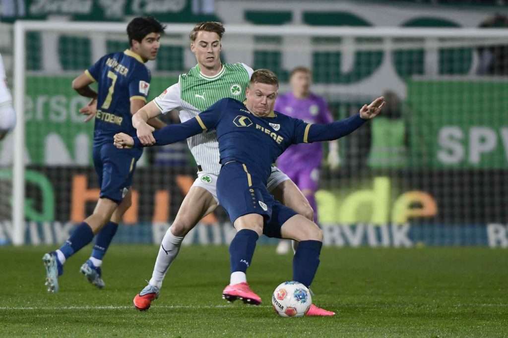 #Fussball, #Bundesliga, #DFL, #Liga2, #GreutherFürth, #sgf, #SportparkRonhof, #Kleeblatt, #HofmannPersonal, #BruderSpielwaren, #FrankenBrunnen, #GrünerBier, #RosicImmobilien, #simbadickiegroup, #Swietelsky, #WildPanda, #Fürth, #ball, #stadion, #zuschauer, #fans, #tor, #vielfaltgewinnt, #keinfanohnejob,