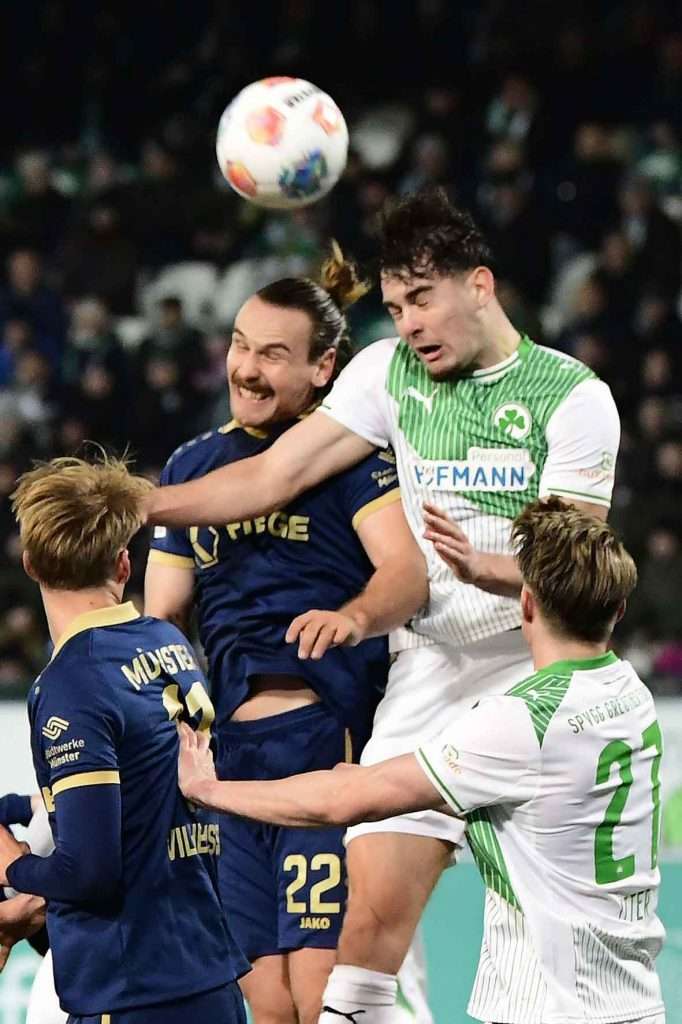 #Fussball, #Bundesliga, #DFL, #Liga2, #GreutherFürth, #sgf, #SportparkRonhof, #Kleeblatt, #HofmannPersonal, #BruderSpielwaren, #FrankenBrunnen, #GrünerBier, #RosicImmobilien, #simbadickiegroup, #Swietelsky, #WildPanda, #Fürth, #ball, #stadion, #zuschauer, #fans, #tor, #vielfaltgewinnt, #keinfanohnejob,