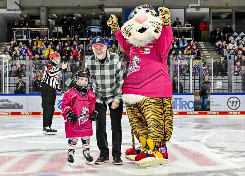 #del, #eishockey, #nit, #nuernbergicetigers, #icetigers, #puck, #pucki, #maskottchen, #nuernberg, #arena, #tor, #zuschauer, #fans, #hofmannpersonal, #vielfaltgewinnt, #keinfanohnejob, #bodin, #nergie, #wbgnuernberg,