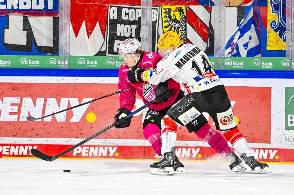 #del, #eishockey, #nit, #nuernbergicetigers, #icetigers, #puck, #pucki, #maskottchen, #nuernberg, #arena, #tor, #zuschauer, #fans, #hofmannpersonal, #vielfaltgewinnt, #keinfanohnejob, #bodin, #nergie, #wbgnuernberg,