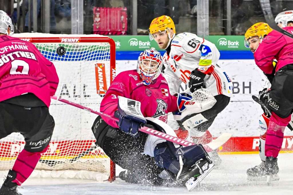 #del, #eishockey, #nit, #nuernbergicetigers, #icetigers, #puck, #pucki, #maskottchen, #nuernberg, #arena, #tor, #zuschauer, #fans, #hofmannpersonal, #vielfaltgewinnt, #keinfanohnejob, #bodin, #nergie, #wbgnuernberg,