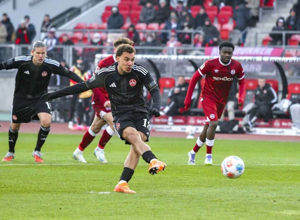 #Fußball, #Liga2, #Bundesliga, #DFL, #DFB, #Nürnberg, #1fcn, #fcn, #ClubHaus, #Stadion, #MaxMorlockStadion, #Fußball, #Ball, #Sport, #Fans, #Torjubel, #Ausschreitung, #Pyrotechnik, #Fahnen, #Fanblock, #Faszination, #Action, #Zweikampf, #Schiedsrichter, #Linienrichter, #FrankenBrunnen, #NErgie, #SparkasseNürnberg, #Freizeit, #Familie, #Zuschauer, #MaxMorlock, #Spielräume, #Stolperstein, #JenöKonradCup, #dielegendelebt, #HandwerkerClub, #Handwerkerazubimesse, #azubimesse, #erstklaessleraktion, #125Jahre, #Jubiläum, #glubb, #unserclub, #clubcommunity, #wirsindderclub, #glubbnews, #kadepp, #teilderlegende,