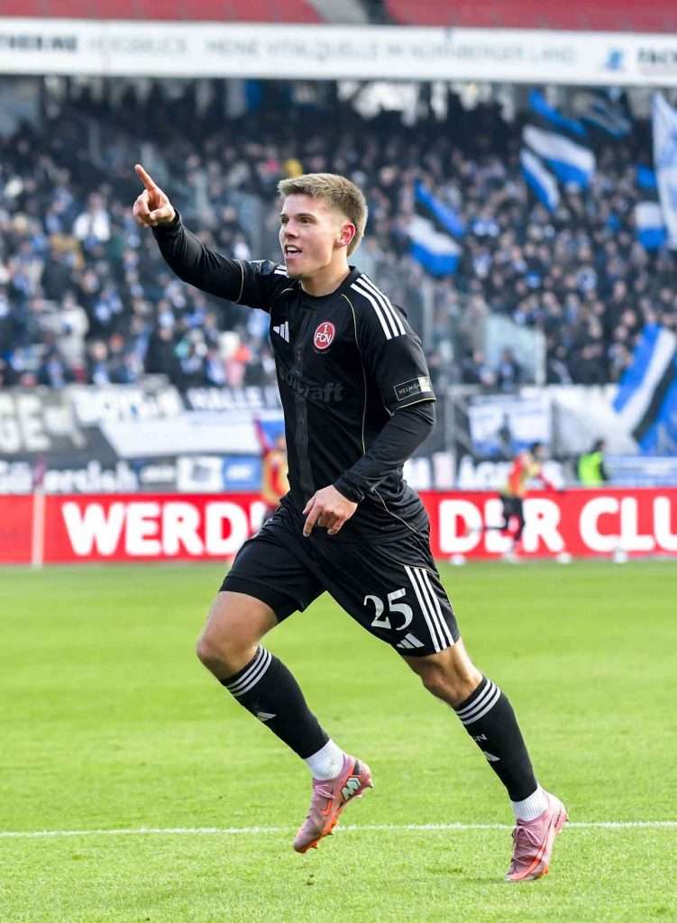 #Fußball, #Liga2, #Bundesliga, #DFL, #DFB, #Nürnberg, #1fcn, #fcn, #ClubHaus, #Stadion, #MaxMorlockStadion, #Fußball, #Ball, #Sport, #Fans, #Torjubel, #Ausschreitung, #Pyrotechnik, #Fahnen, #Fanblock, #Faszination, #Action, #Zweikampf, #Schiedsrichter, #Linienrichter, #FrankenBrunnen, #NErgie, #SparkasseNürnberg, #Freizeit, #Familie, #Zuschauer, #MaxMorlock, #Spielräume, #Stolperstein, #JenöKonradCup, #dielegendelebt, #HandwerkerClub, #Handwerkerazubimesse, #azubimesse, #erstklaessleraktion, #125Jahre, #Jubiläum, #glubb, #unserclub, #clubcommunity, #wirsindderclub, #glubbnews, #kadepp, #teilderlegende,