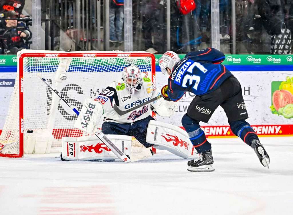 #del, #eishockey, #nit, #nuernbergicetigers, #icetigers, #puck, #pucki, #maskottchen, #nuernberg, #arena, #tor, #zuschauer, #fans, #hofmannpersonal, #vielfaltgewinnt, #keinfanohnejob, #bodin, #nergie, #wbgnuernberg,