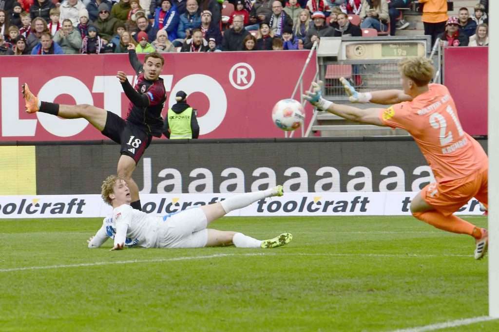 #Fußball, #Liga2, #Bundesliga, #DFL, #DFB, #Nürnberg, #1fcn, #fcn, #ClubHaus, #Stadion, #MaxMorlockStadion, #Fußball, #Ball, #Sport, #Fans, #Torjubel, #Ausschreitung, #Pyrotechnik, #Fahnen, #Fanblock, #Faszination, #Action, #Zweikampf, #Schiedsrichter, #Linienrichter, #FrankenBrunnen, #NErgie, #SparkasseNürnberg, #Freizeit, #Familie, #Zuschauer, #MaxMorlock, #Spielräume, #Stolperstein, #JenöKonradCup, #dielegendelebt, #HandwerkerClub, #Handwerkerazubimesse, #azubimesse, #erstklaessleraktion, #125Jahre, #Jubiläum,