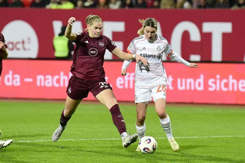 #Fußball, #Liga1, #Bundesliga, #DFL, #DFB, #googlepixel, #frauenbundesliga, #Nürnberg, #1fcn, #fcn, #damen, #frauen, #Stadion, #MaxMorlockStadion, #Ball, #Sport, #Fans, #Jubel, #Torjubel, #Fahnen, #Fanblock, #Faszination, #Action, #Zweikampf, #Schiedsrichter, #Linienrichter, #SparkasseNürnberg, #NErgie, #Zuschauer, #fussball,