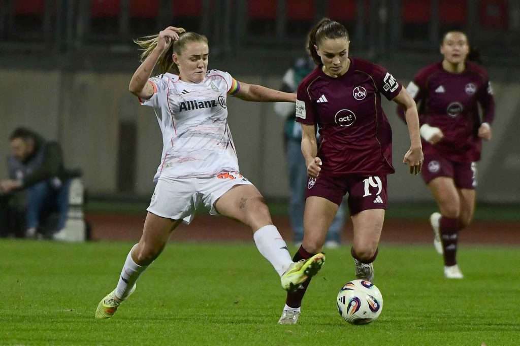 #Fußball, #Liga1, #Bundesliga, #DFL, #DFB, #googlepixel, #frauenbundesliga, #Nürnberg, #1fcn, #fcn, #damen, #frauen, #Stadion, #MaxMorlockStadion, #Ball, #Sport, #Fans, #Jubel, #Torjubel, #Fahnen, #Fanblock, #Faszination, #Action, #Zweikampf, #Schiedsrichter, #Linienrichter, #SparkasseNürnberg, #NErgie, #Zuschauer, #fussball,