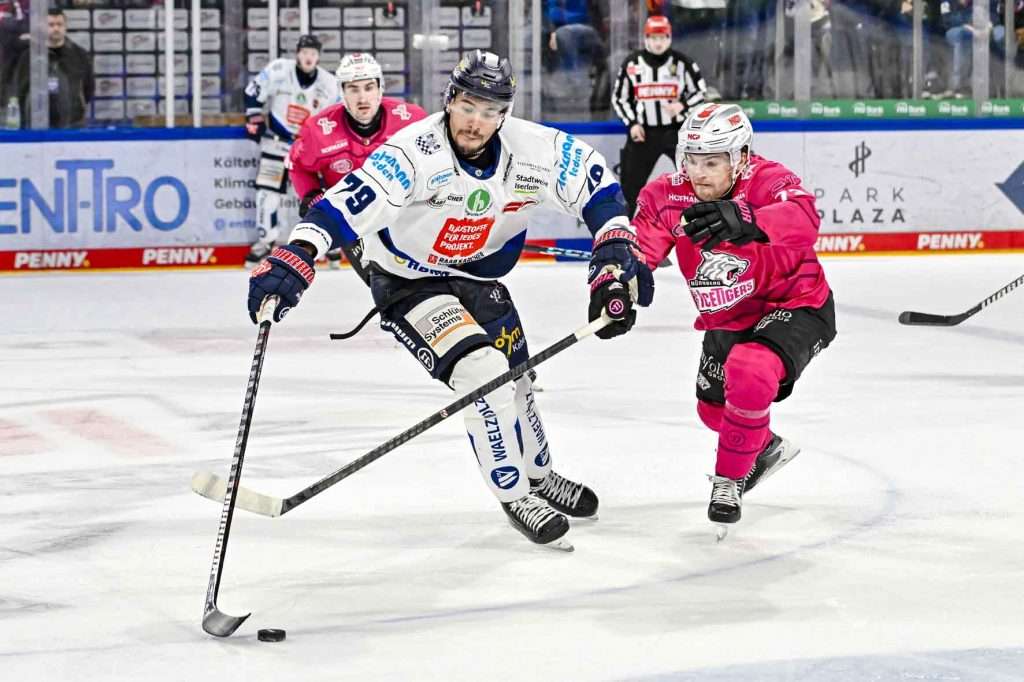 #del, #eishockey, #nit, #nuernbergicetigers, #icetigers, #puck, #pucki, #maskottchen, #nuernberg, #arena, #tor, #zuschauer, #fans, #hofmannpersonal, #vielfaltgewinnt, #keinfanohnejob, #bodin, #nergie, #wbgnuernberg,