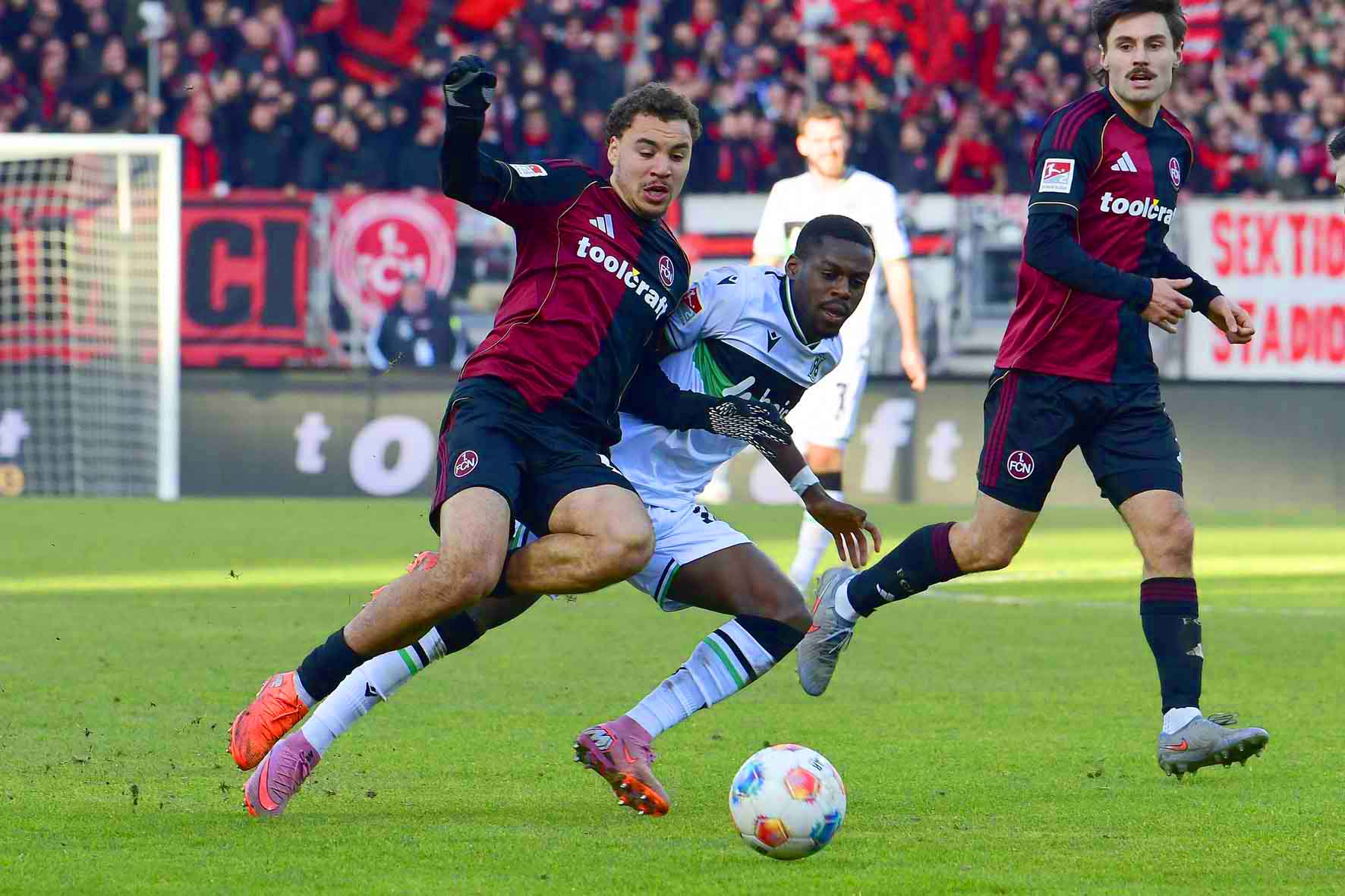 #Fußball, #Liga2, #Bundesliga, #DFL, #DFB, #Nürnberg, #1fcn, #fcn, #ClubHaus, #Stadion, #MaxMorlockStadion, #Fußball, #Ball, #Sport, #Fans, #Torjubel, #Ausschreitung, #Pyrotechnik, #Fahnen, #Fanblock, #Faszination, #Action, #Zweikampf, #Schiedsrichter, #Linienrichter, #FrankenBrunnen, #NErgie, #SparkasseNürnberg, #Freizeit, #Familie, #Zuschauer, #MaxMorlock, #Spielräume, #Stolperstein, #JenöKonradCup, #dielegendelebt, #HandwerkerClub, #Handwerkerazubimesse, #azubimesse, #erstklaessleraktion, #125Jahre, #Jubiläum, #glubb, #unserclub, #clubcommunity, #wirsindderclub, #glubbnews, #kadepp, #teilderlegende,