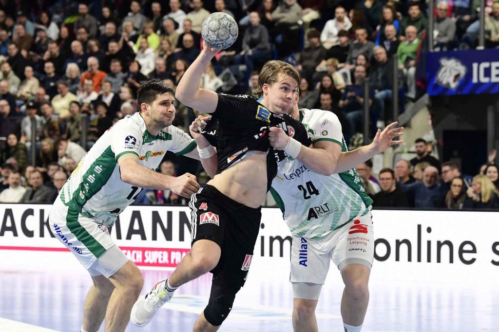 #Handballbundesliga, #HCErlangen, #Handball, #HBL, #Nuremberg, #Erlangen, #ArenaNürnberg, #heitec, #Fackelmann, #Aichinger, #BarthHaas, #Bodin, #MaxBögl, #Bionorica, #Hemmersbach, #hlstudios, #HofmannPersonal, #LauerEuromovers, #Mauss, #pensionsolution, #Schultheiß, #SontowskiPartner, #Tucher, #Wild Panda, #hce, #ball, #tor, #zuschauer, #fans, #vielfaltgewinnt, #keinfanohnejob,
