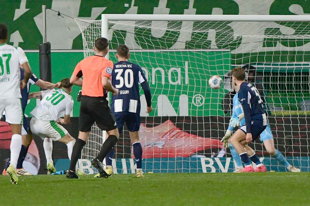 #Fussball, #Bundesliga, #DFL, #Liga2, #GreutherFürth, #sgf, #SportparkRonhof, #Kleeblatt, #HofmannPersonal, #BruderSpielwaren, #FrankenBrunnen, #GrünerBier, #RosicImmobilien, #simbadickiegroup, #Swietelsky, #WildPanda, #Fürth, #ball, #stadion, #zuschauer, #fans, #tor, #vielfaltgewinnt, #keinfanohnejob,