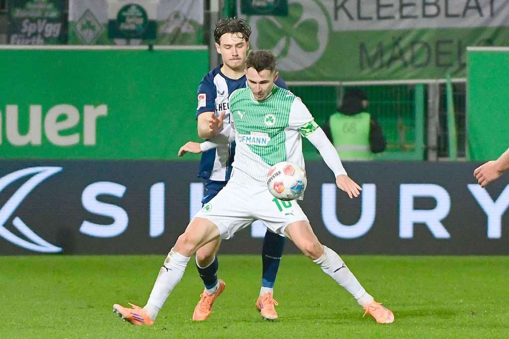 #Fussball, #Bundesliga, #DFL, #Liga2, #GreutherFürth, #sgf, #SportparkRonhof, #Kleeblatt, #HofmannPersonal, #BruderSpielwaren, #FrankenBrunnen, #GrünerBier, #RosicImmobilien, #simbadickiegroup, #Swietelsky, #WildPanda, #Fürth, #ball, #stadion, #zuschauer, #fans, #tor, #vielfaltgewinnt, #keinfanohnejob,