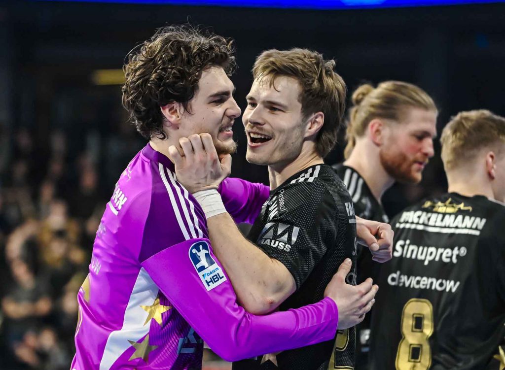 #Handballbundesliga, #HCErlangen, #Handball, #HBL, #Nuremberg, #Erlangen, #ArenaNürnberg, #heitec, #Fackelmann, #Aichinger, #BarthHaas, #Bodin, #MaxBögl, #Bionorica, #Hemmersbach, #hlstudios, #HofmannPersonal, #LauerEuromovers, #Mauss, #pensionsolution, #Schultheiß, #SontowskiPartner, #Tucher, #Wild Panda, #hce, #ball, #tor, #zuschauer, #fans, #vielfaltgewinnt, #keinfanohnejob,