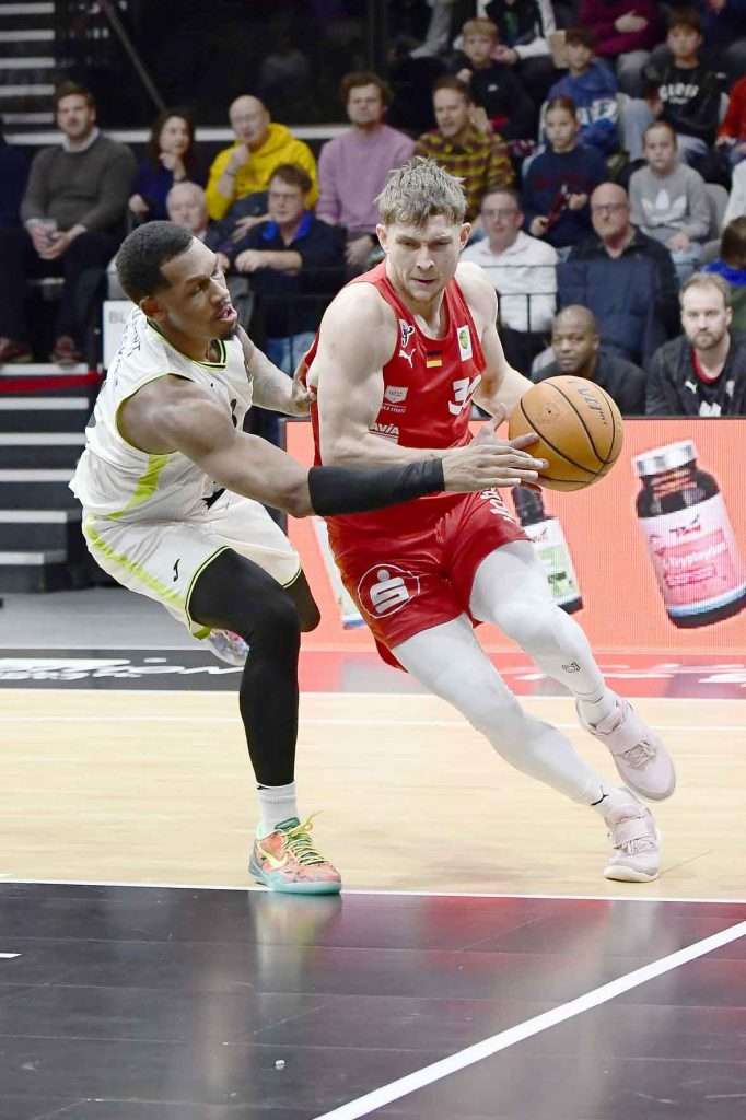 #bbl, #basketball, #proa, #nuernbergfalcons, #nuernberg, #falcons, #nbc, #kiametropolarena, #sparkassenuernberg, #nergie, #wbgnuernberg, #hofmannpersonal, #barmerliga, #nuebasketball, #vielfaltgewinnt, #keinfanohnejob, #norisblockers,