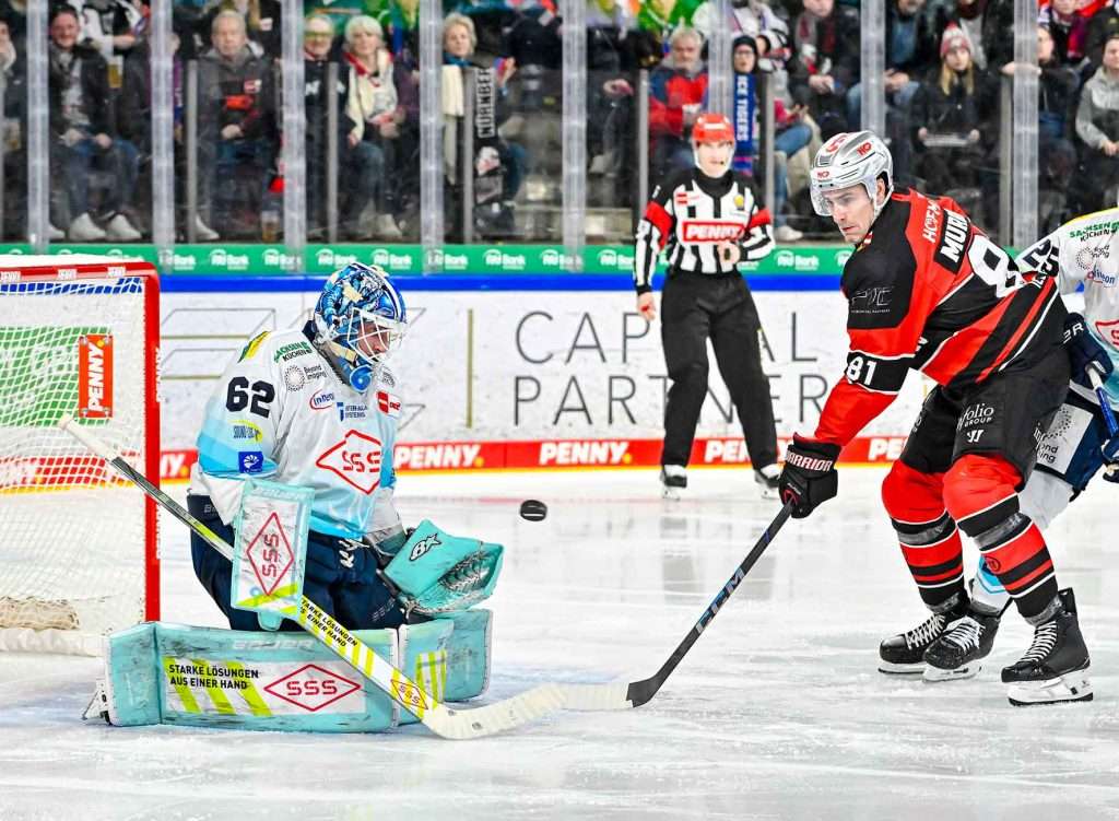 #del, #eishockey, #nit, #nuernbergicetigers, #icetigers, #puck, #pucki, #maskottchen, #nuernberg, #arena, #tor, #zuschauer, #fans, #hofmannpersonal, #vielfaltgewinnt, #keinfanohnejob, #bodin, #nergie, #wbgnuernberg,
