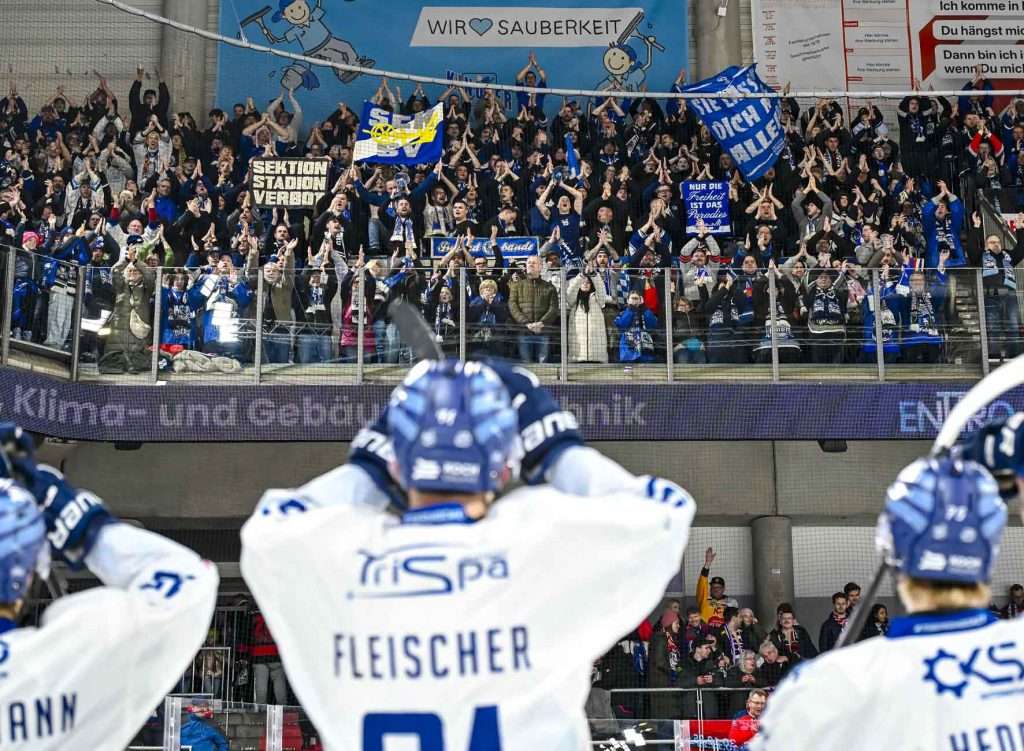 #del, #eishockey, #nit, #nuernbergicetigers, #icetigers, #puck, #pucki, #maskottchen, #nuernberg, #arena, #tor, #zuschauer, #fans, #hofmannpersonal, #vielfaltgewinnt, #keinfanohnejob, #bodin, #nergie, #wbgnuernberg,