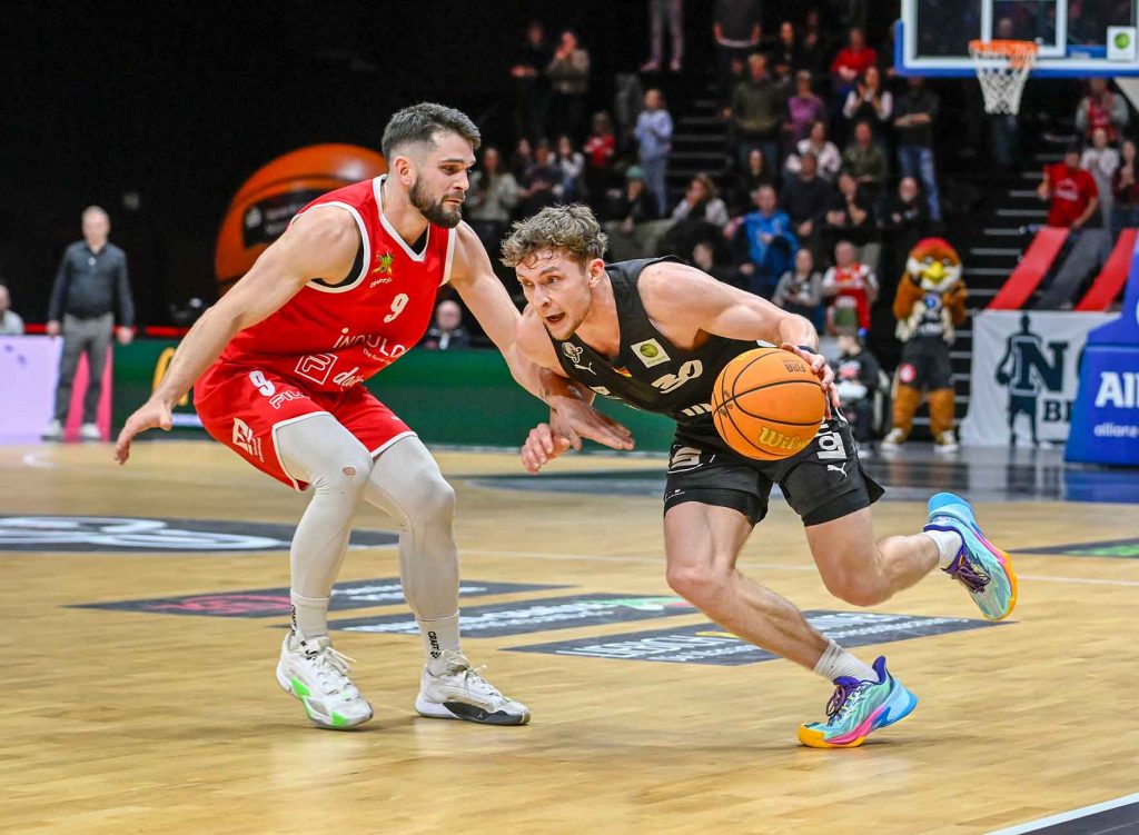 #bbl, #basketball, #proa, #nuernbergfalcons, #nuernberg, #falcons, #nbc, #kiametropolarena, #sparkassenuernberg, #nergie, #wbgnuernberg, #hofmannpersonal, #barmerliga, #nuebasketball, #vielfaltgewinnt, #keinfanohnejob, #norisblockers,