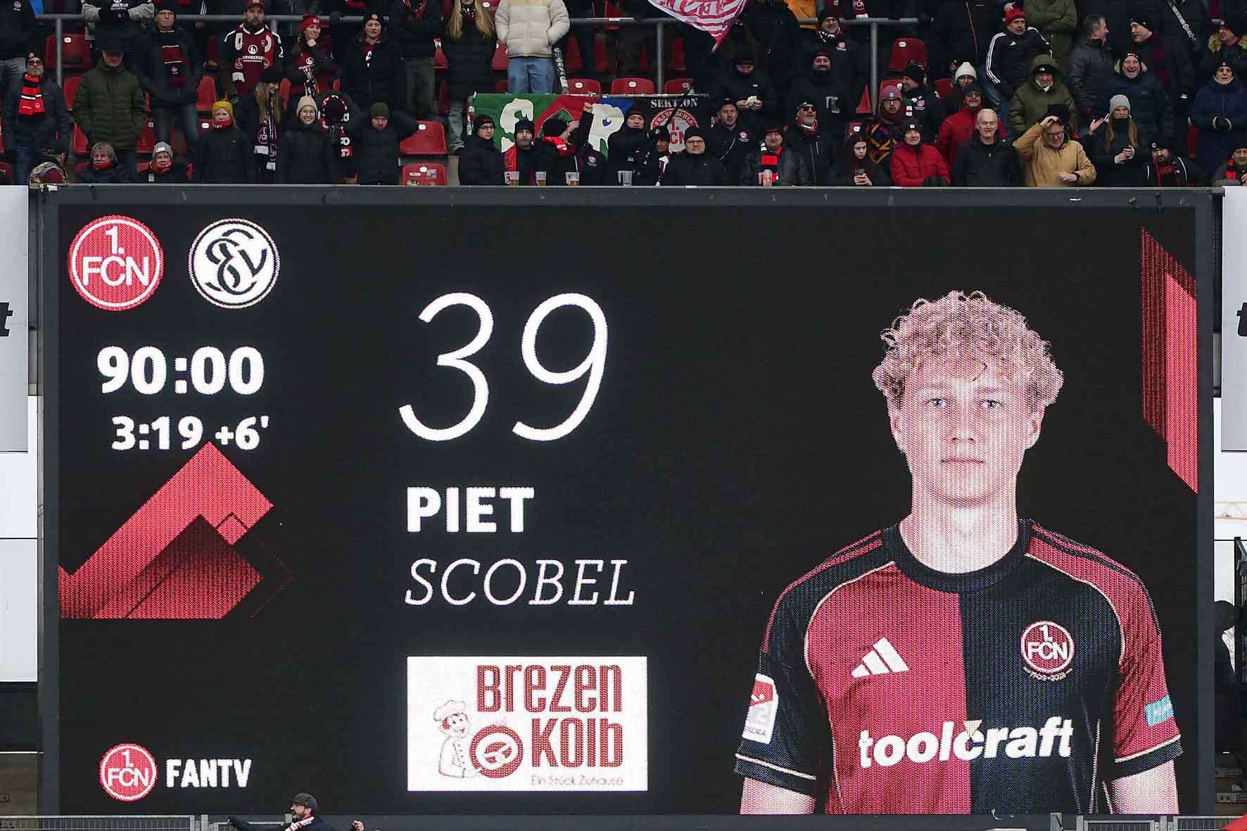 #Fußball, #Liga2, #Bundesliga, #DFL, #DFB, #Nürnberg, #1fcn, #fcn, #ClubHaus, #Stadion, #MaxMorlockStadion, #Fußball, #Ball, #Sport, #Fans, #Torjubel, #Ausschreitung, #Pyrotechnik, #Fahnen, #Fanblock, #Faszination, #Action, #Zweikampf, #Schiedsrichter, #Linienrichter, #FrankenBrunnen, #NErgie, #SparkasseNürnberg, #Freizeit, #Familie, #Zuschauer, #MaxMorlock, #Spielräume, #Stolperstein, #JenöKonradCup, #dielegendelebt, #HandwerkerClub, #Handwerkerazubimesse, #azubimesse, #erstklaessleraktion, #125Jahre, #Jubiläum, #glubb, #unserclub, #clubcommunity, #wirsindderclub, #glubbnews, #kadepp, #teilderlegende,