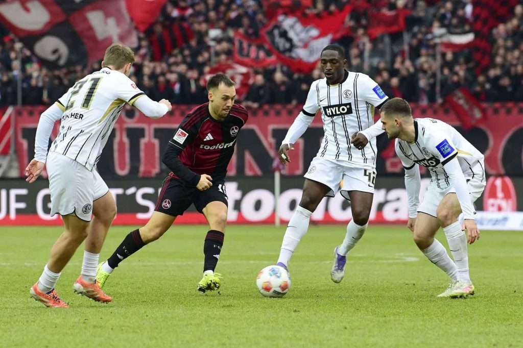 #Fußball, #Liga2, #Bundesliga, #DFL, #DFB, #Nürnberg, #1fcn, #fcn, #ClubHaus, #Stadion, #MaxMorlockStadion, #Fußball, #Ball, #Sport, #Fans, #Torjubel, #Ausschreitung, #Pyrotechnik, #Fahnen, #Fanblock, #Faszination, #Action, #Zweikampf, #Schiedsrichter, #Linienrichter, #FrankenBrunnen, #NErgie, #SparkasseNürnberg, #Freizeit, #Familie, #Zuschauer, #MaxMorlock, #Spielräume, #Stolperstein, #JenöKonradCup, #dielegendelebt, #HandwerkerClub, #Handwerkerazubimesse, #azubimesse, #erstklaessleraktion, #125Jahre, #Jubiläum, #glubb, #unserclub, #clubcommunity, #wirsindderclub, #glubbnews, #kadepp, #teilderlegende,