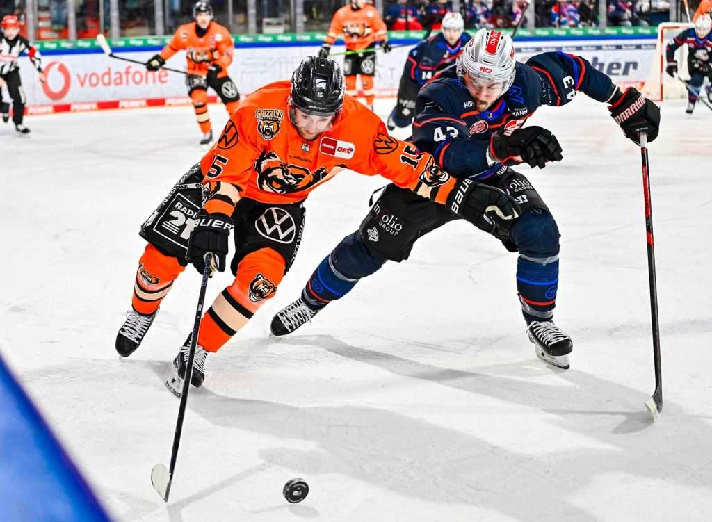 #del, #eishockey, #nit, #nuernbergicetigers, #icetigers, #puck, #pucki, #maskottchen, #nuernberg, #arena, #tor, #zuschauer, #fans, #hofmannpersonal, #vielfaltgewinnt, #keinfanohnejob, #bodin, #nergie, #wbgnuernberg,