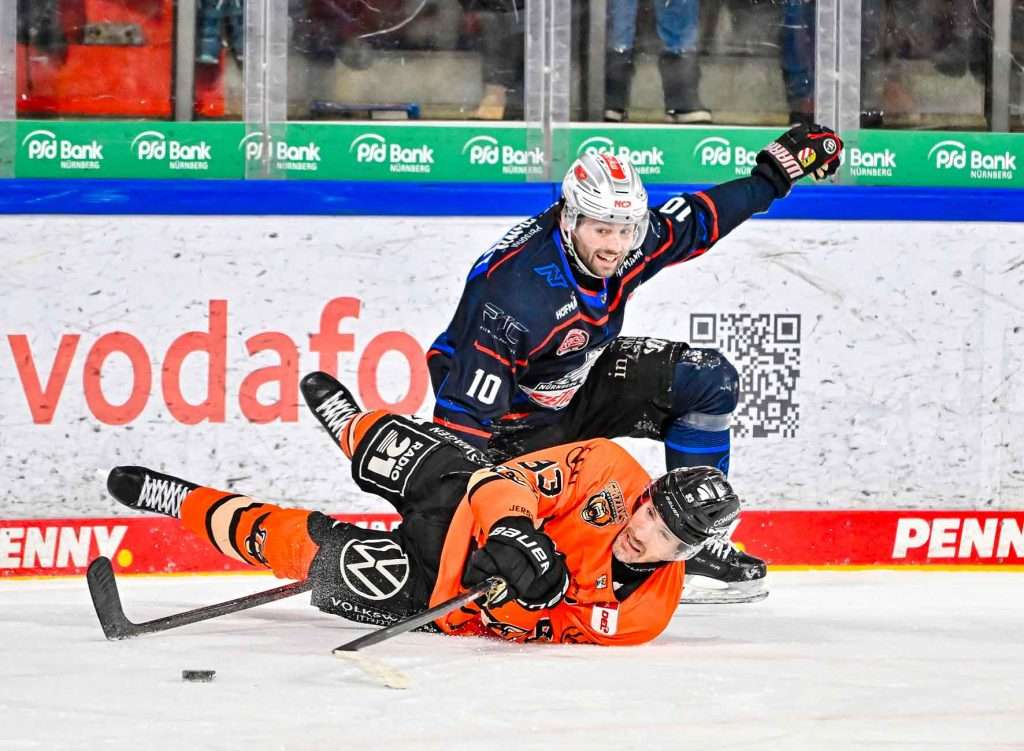 #del, #eishockey, #nit, #nuernbergicetigers, #icetigers, #puck, #pucki, #maskottchen, #nuernberg, #arena, #tor, #zuschauer, #fans, #hofmannpersonal, #vielfaltgewinnt, #keinfanohnejob, #bodin, #nergie, #wbgnuernberg,