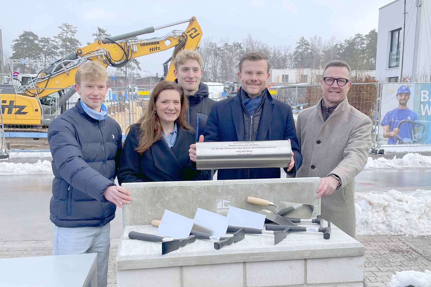 #nürnberg, #nuremberg, #stadt, #wbgnuernberg, #stiftung, #neubau, #mietwohnungen, #erneuerung, #abriss, #aufbau, #klimaziele, #wbg2000stiftung, #wohnbau, #Umweltfreundlich, #Wohnungen, #Vermietungen, #originalregional, #Holz, #Hybridhäuser, #ispfd, #Grundsteinlegung, #Einweihung,