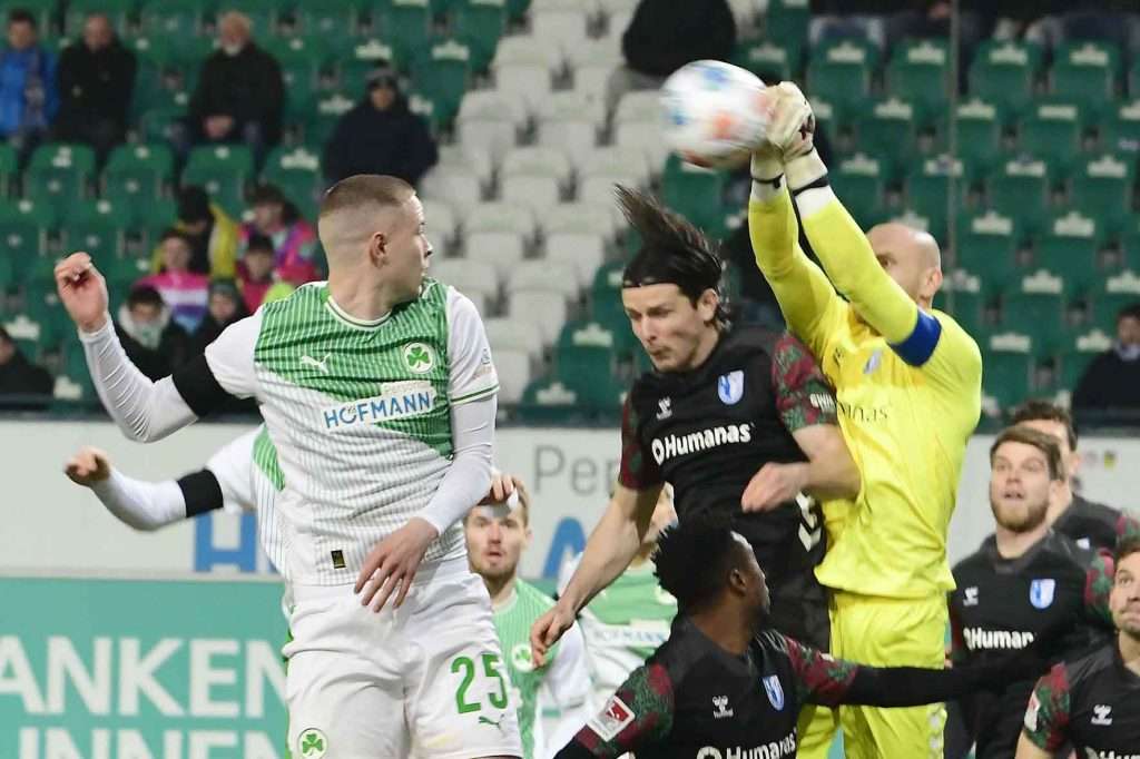 #Fussball, #Bundesliga, #DFL, #Liga2, #GreutherFürth, #sgf, #SportparkRonhof, #Kleeblatt, #HofmannPersonal, #BruderSpielwaren, #FrankenBrunnen, #GrünerBier, #RosicImmobilien, #simbadickiegroup, #Swietelsky, #WildPanda, #Fürth, #ball, #stadion, #zuschauer, #fans, #tor, #vielfaltgewinnt, #keinfanohnejob,