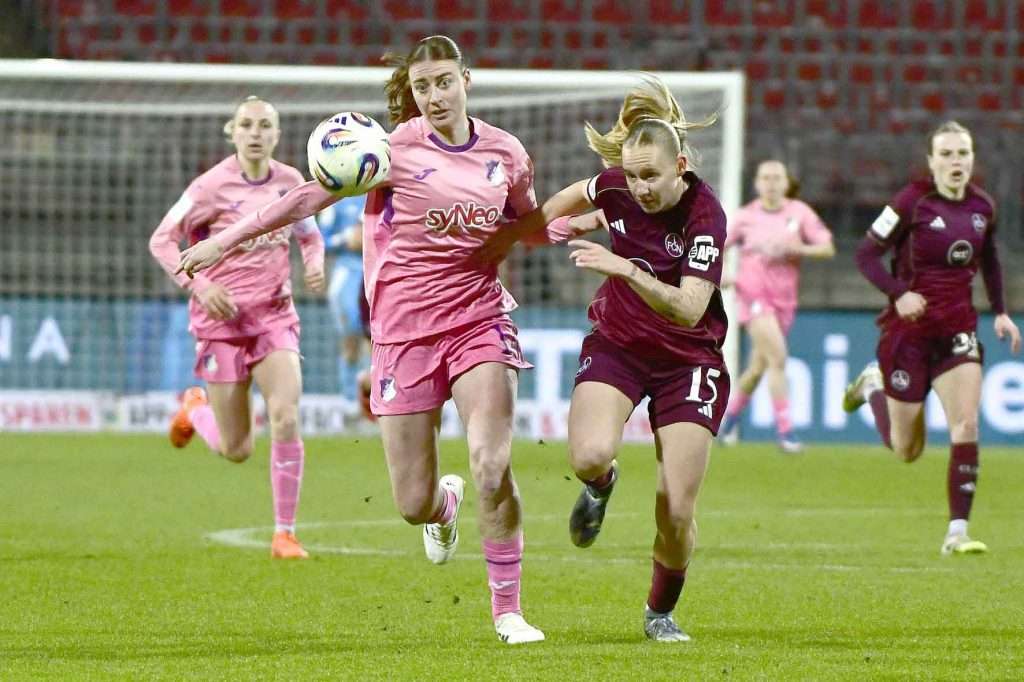 #Fußball, #Liga1, #Bundesliga, #DFL, #DFB, #googlepixel, #frauenbundesliga, #Nürnberg, #1fcn, #fcn, #damen, #frauen, #Stadion, #MaxMorlockStadion, #Ball, #Sport, #Fans, #Jubel, #Torjubel, #Fahnen, #Fanblock, #Faszination, #Action, #Zweikampf, #Schiedsrichter, #Linienrichter, #SparkasseNürnberg, #NErgie, #Zuschauer, #fussball,