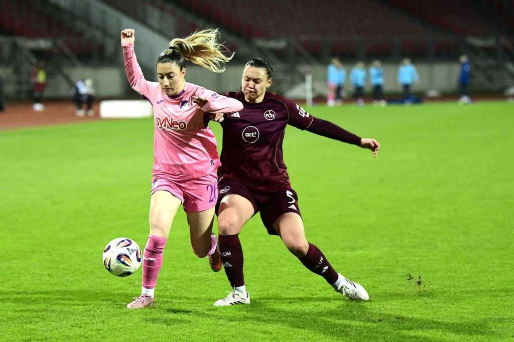 #Fußball, #Liga1, #Bundesliga, #DFL, #DFB, #googlepixel, #frauenbundesliga, #Nürnberg, #1fcn, #fcn, #damen, #frauen, #Stadion, #MaxMorlockStadion, #Ball, #Sport, #Fans, #Jubel, #Torjubel, #Fahnen, #Fanblock, #Faszination, #Action, #Zweikampf, #Schiedsrichter, #Linienrichter, #SparkasseNürnberg, #NErgie, #Zuschauer, #fussball,