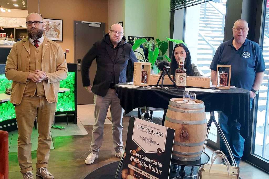 #Nürnberg, #Nuremberg, #Ausstellung, #Messe, #AFAG, #MetropolregionNürnberg, #originalregional, #SpezialitätenWettbewerb, #Consumenta, #FreizeitTouristikGartenMesse, #Spiele, #Freizeit, #Urlaub, #Touristik, #Reisen, #Erholung, #freizeitmesse, #Natur, #Wandern, #Essen, #Bier, #Honig, #HECNA, #Pokerturnier, #GINmarket, #Weihnachtsmarkt, #Airtime, #Trampolin, #Lebenshilfe, #CharitiyAktion, #Autosalon, #IENA, #FaszinationPferd, #FashionFlash, #TheVillage, #WhiskyMesse, #EuropeanCoatingsShow, #AEE, #RETROCLASSICS, #Akustika, #wernerunterwegs,