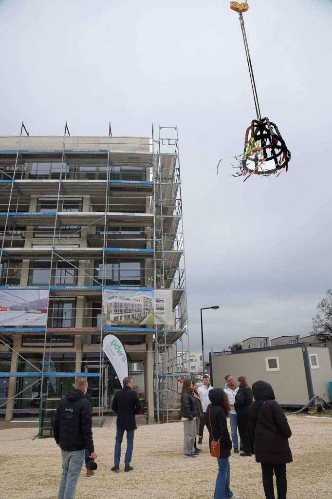 #nürnberg, #nuremberg, #stadt, #wbgnuernberg, #stiftung, #neubau, #mietwohnungen, #erneuerung, #abriss, #aufbau, #klimaziele, #wbg2000stiftung, #wohnbau, #Umweltfreundlich, #Wohnungen, #Vermietungen, #originalregional, #Holz, #Hybridhäuser, #ispfd, #Grundsteinlegung, #Einweihung,