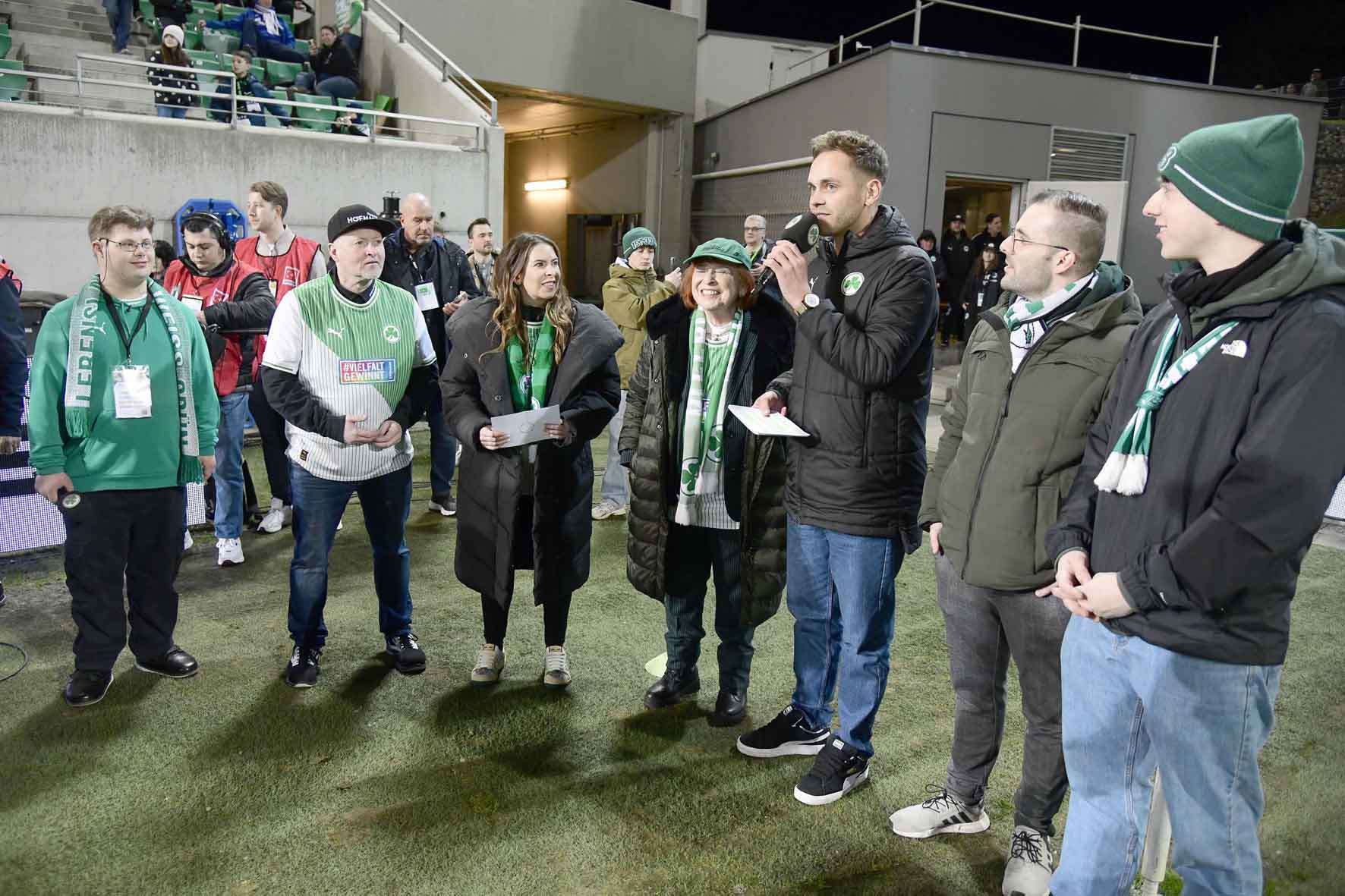 #Fussball, #Bundesliga, #DFL, #Liga2, #GreutherFürth, #sgf, #SportparkRonhof, #Kleeblatt, #HofmannPersonal, #BruderSpielwaren, #FrankenBrunnen, #GrünerBier, #RosicImmobilien, #simbadickiegroup, #Swietelsky, #WildPanda, #Fürth, #ball, #stadion, #zuschauer, #fans, #tor, #vielfaltgewinnt, #keinfanohnejob,