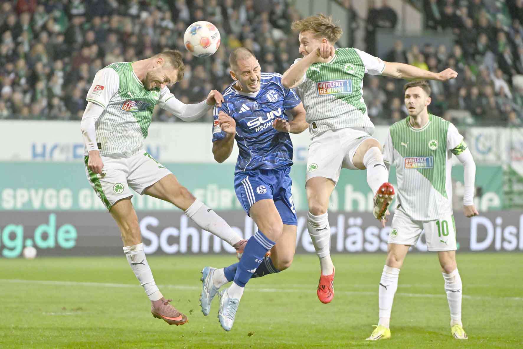 #Fussball, #Bundesliga, #DFL, #Liga2, #GreutherFürth, #sgf, #SportparkRonhof, #Kleeblatt, #HofmannPersonal, #BruderSpielwaren, #FrankenBrunnen, #GrünerBier, #RosicImmobilien, #simbadickiegroup, #Swietelsky, #WildPanda, #Fürth, #ball, #stadion, #zuschauer, #fans, #tor, #vielfaltgewinnt, #keinfanohnejob,